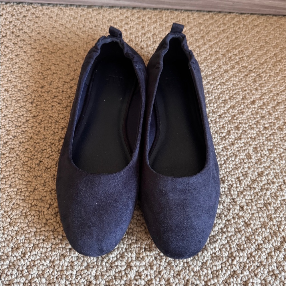 Gap Women's Navy Blue Flats